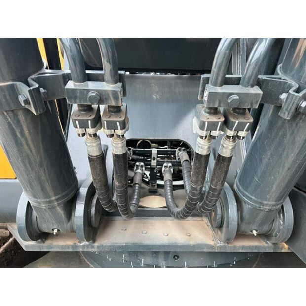 2025 Hyundai R210-42008794