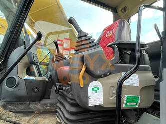 Image de PELLETEUSES SUR CHENILLES 2024 Caterpillar 323D2L
