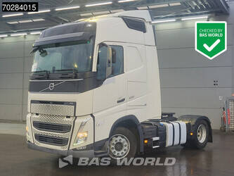 صورة ل رؤوس شاحنات 2022 فولفو FH500