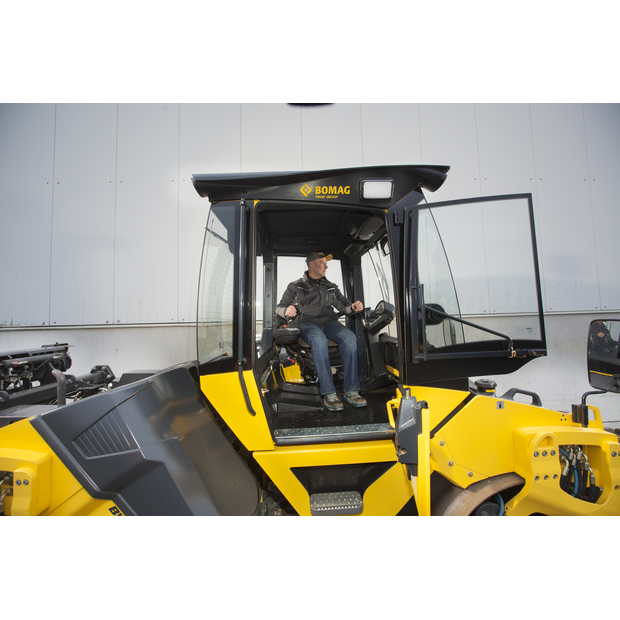 BOMAG BW 161 AD-5-42022881