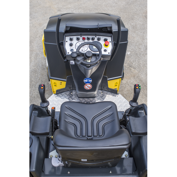 BOMAG BW 138 AD-5-42023170