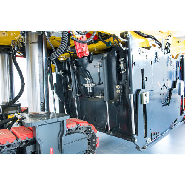 BOMAG BM 1200/30-42023248