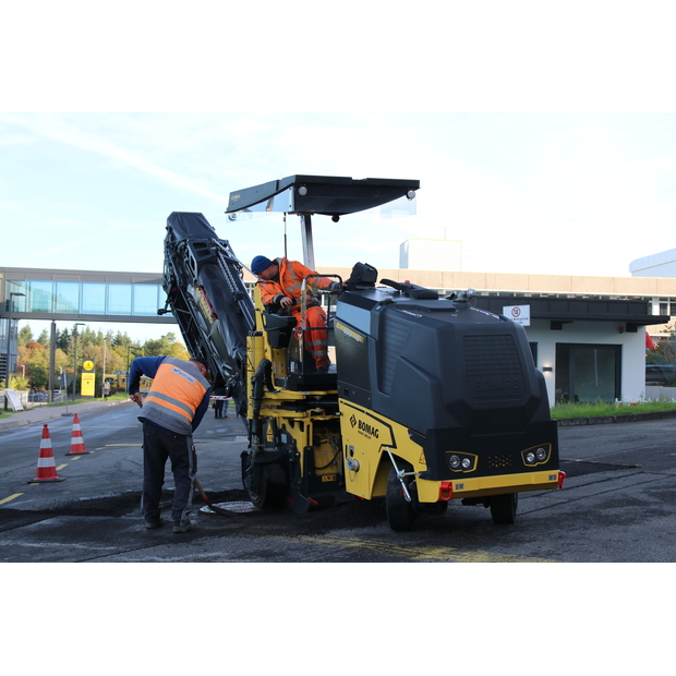 BOMAG BM 600/15-2-42023314