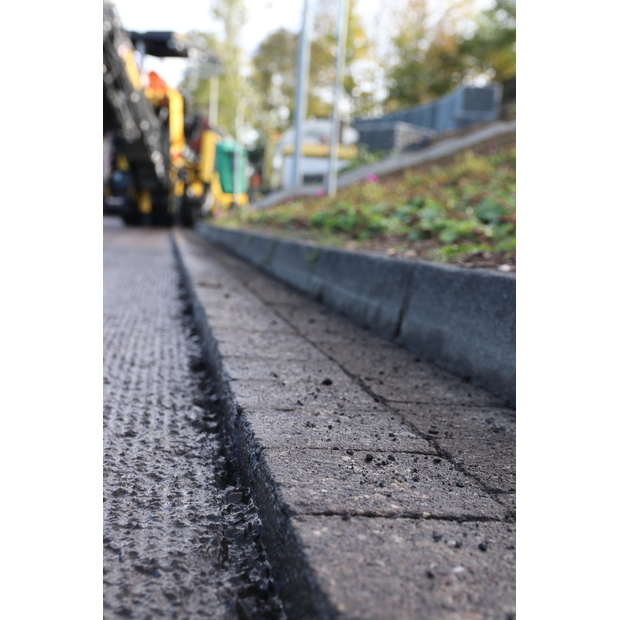 BOMAG BM 600/15-2-42023315