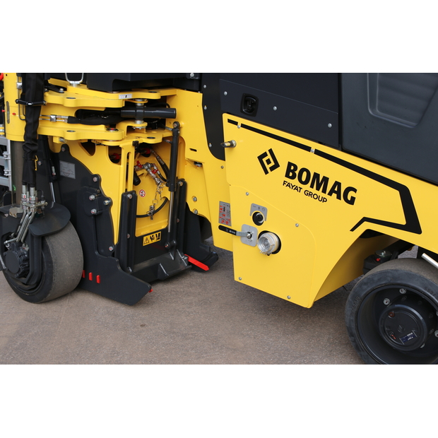 BOMAG BM 600/15-2-42023318