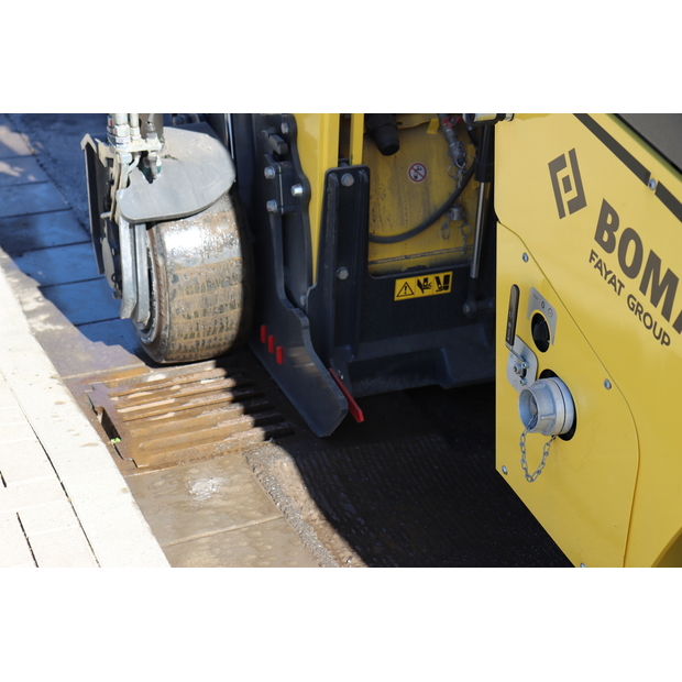 BOMAG BM 600/15-2-42023321