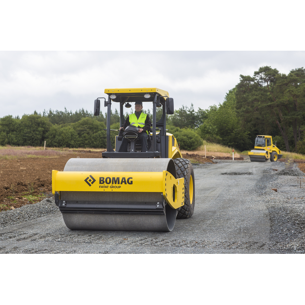 BOMAG BW 211 D-5-42023898