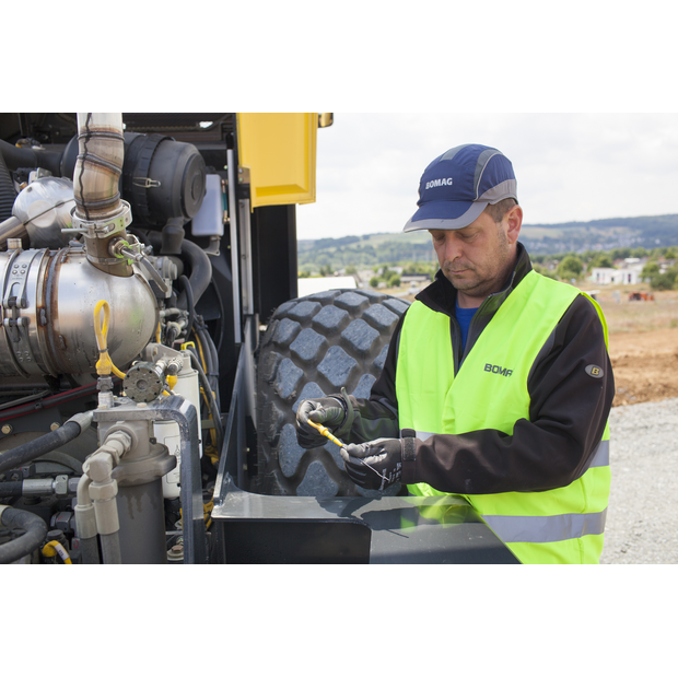 BOMAG BW 211 D-5-42023900