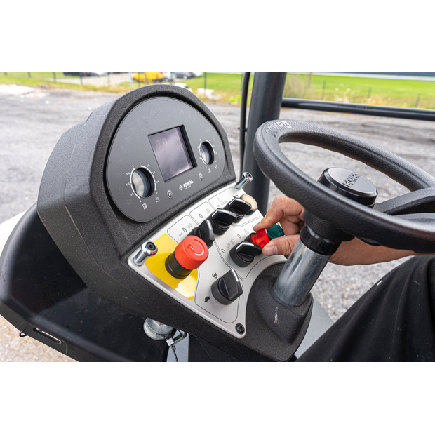 BOMAG BW 211 D-5 SL-42023908