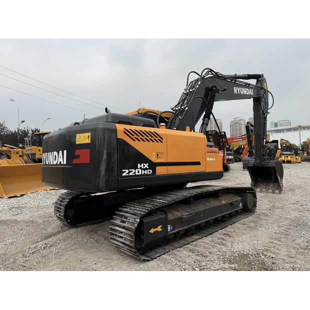 2024 Hyundai HX220-42038659