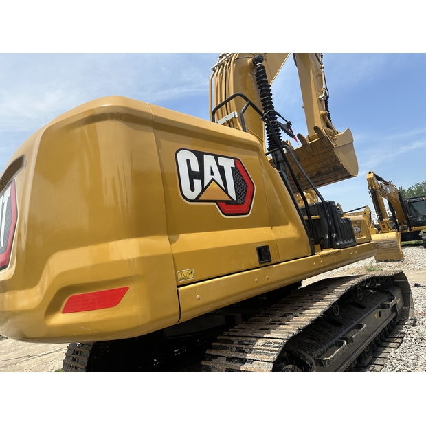 2023 Caterpillar 330GC-42039462