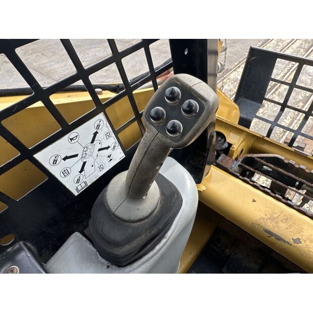 2013 Caterpillar 259B3-42039537