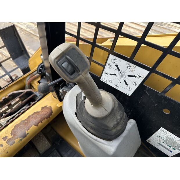 2013 Caterpillar 259B3-42039538
