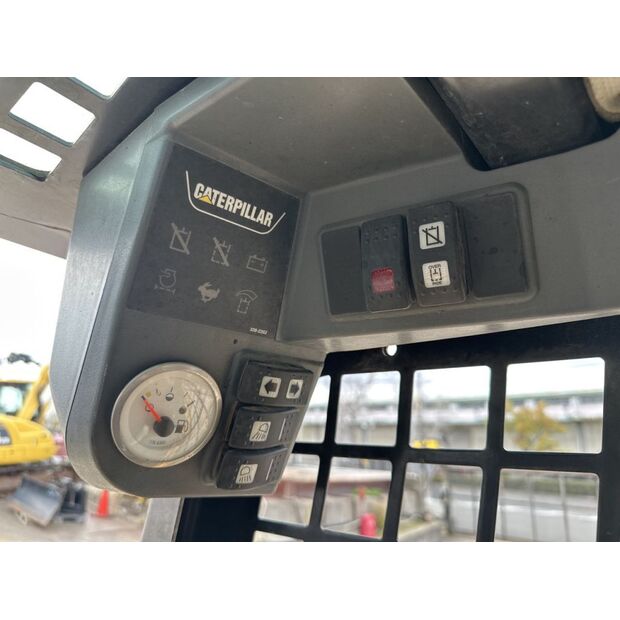 2013 Caterpillar 259B3-42039540