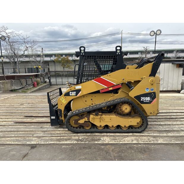 2013 Caterpillar 259B3-42039549