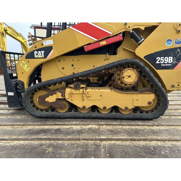 2013 Caterpillar 259B3-42039557