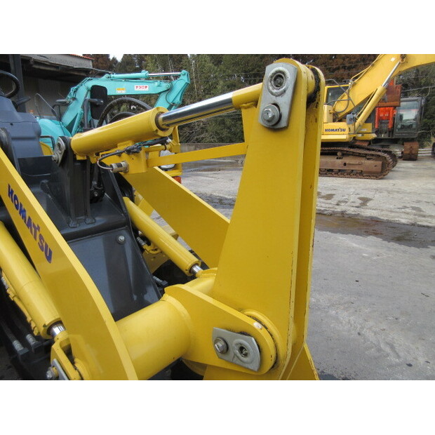 2021 Komatsu WA30-6E0-42039650