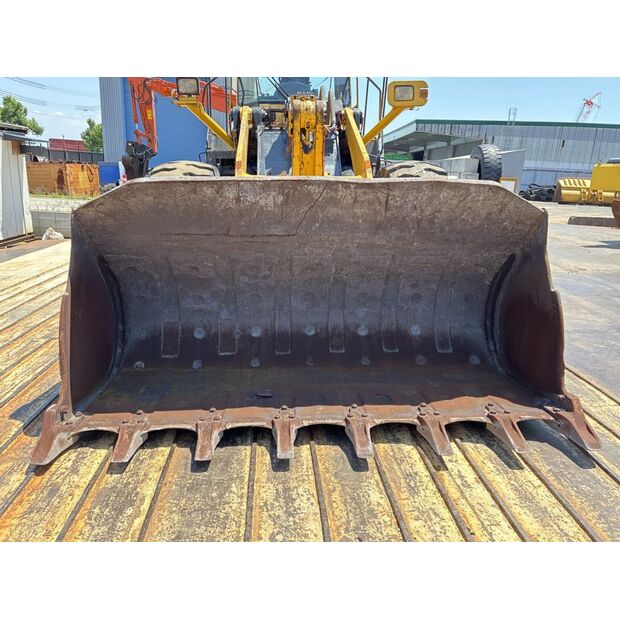 2005 Komatsu WA380-5-42039684