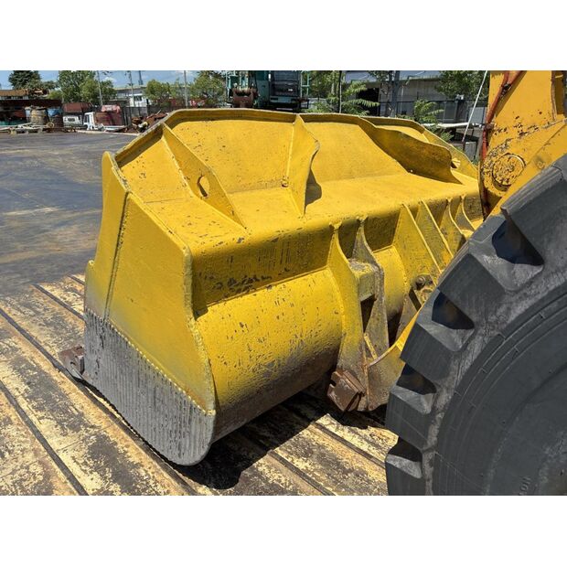 2005 Komatsu WA380-5-42039685
