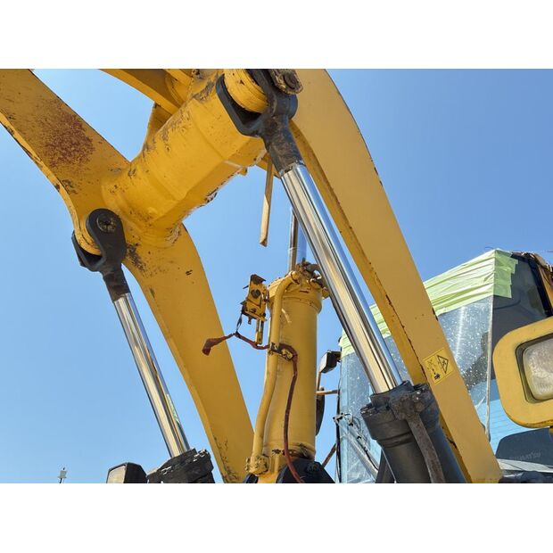 2005 Komatsu WA380-5-42039689
