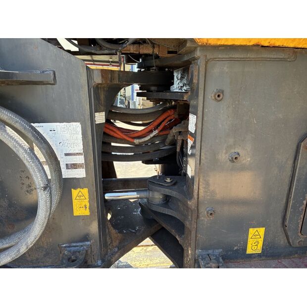 2005 Komatsu WA380-5-42039700