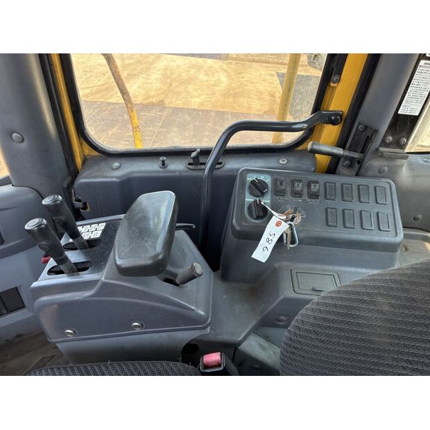2005 Komatsu WA380-5-42039709