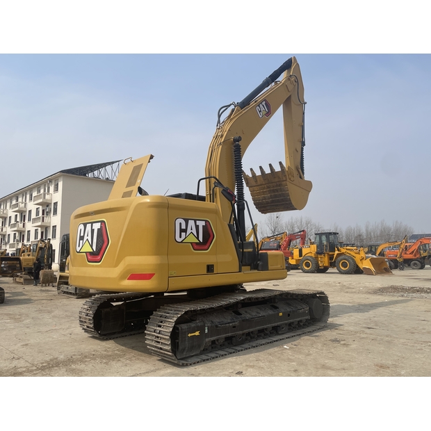 2023 كاتربيلر 323GC-42040012