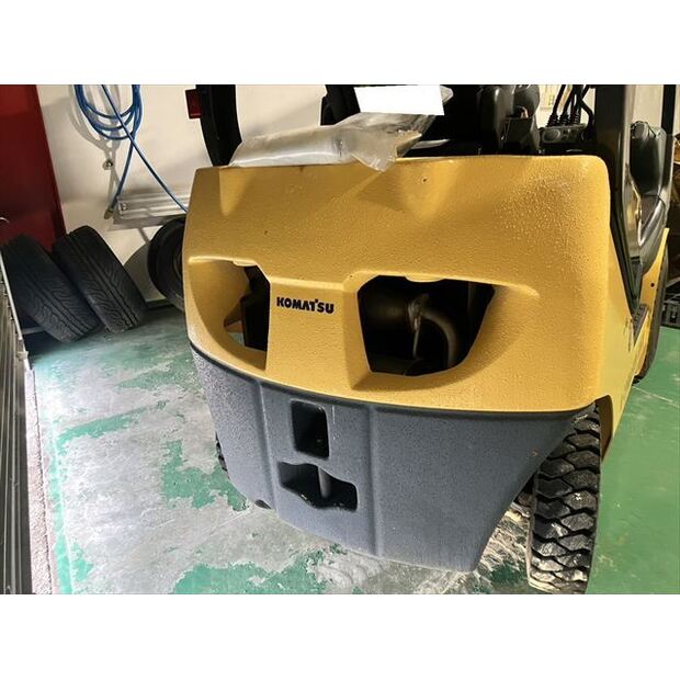 2017 كوماتسو FG10C-21-42040070