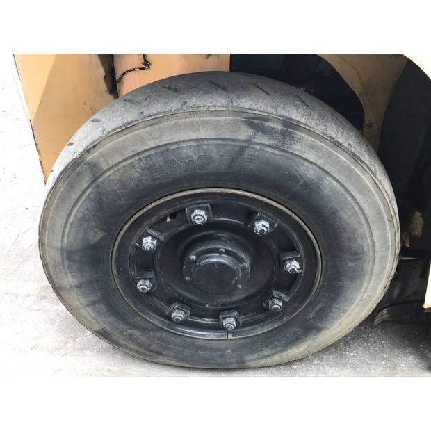 2011 TCM FD115-4-42040127