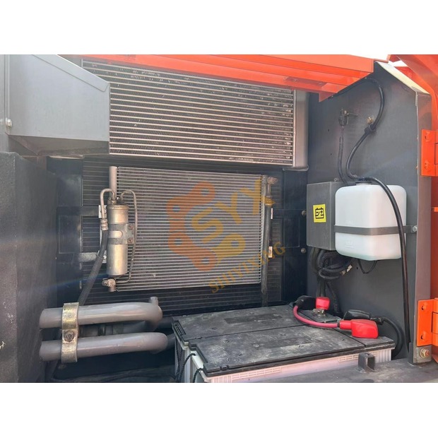 2024 Hitachi ZX200-3G-42040288