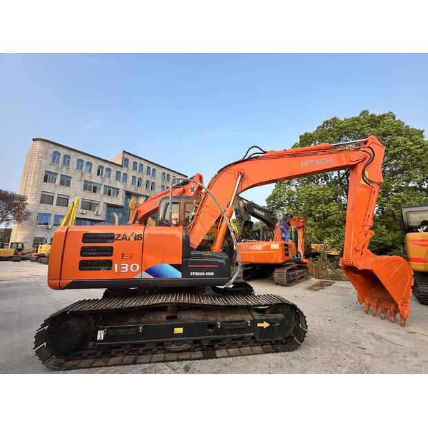 2024 Hitachi 130-42040378