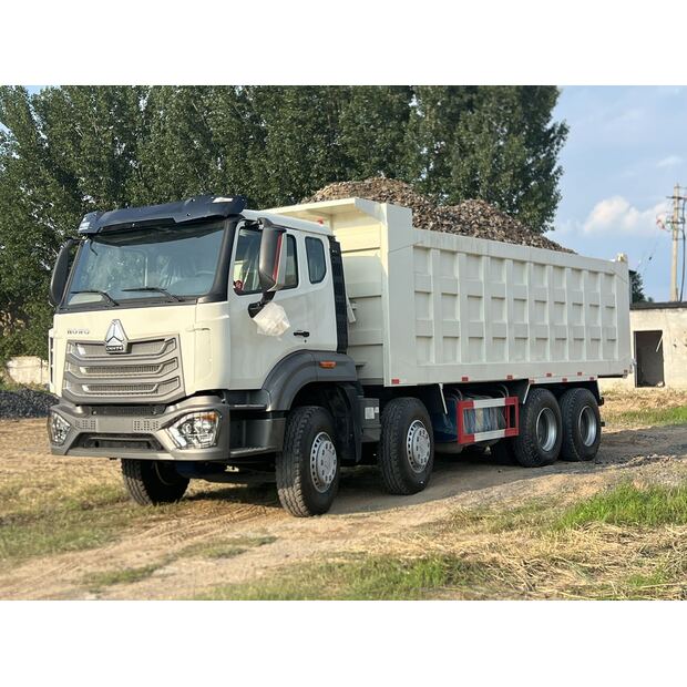 2023 HOWO 371-42040390