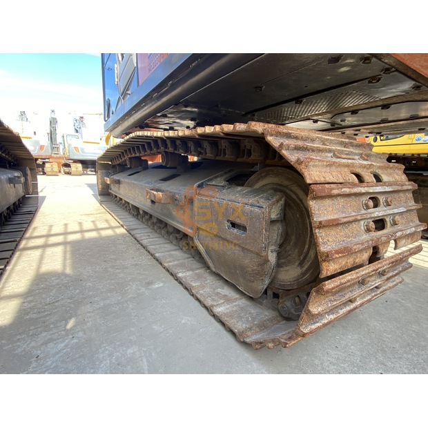 2024 Hitachi ZX240-3-42040405