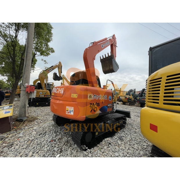 2024 Hitachi ZX70-42040451