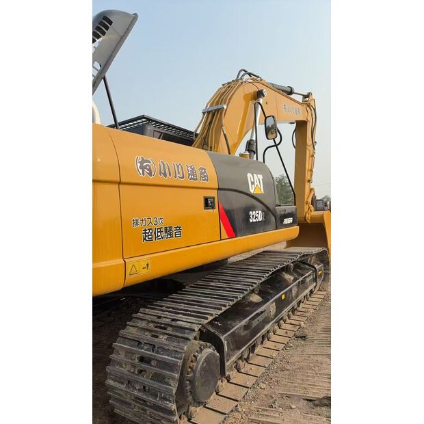 2023 كاتربيلر 325D2-42040454