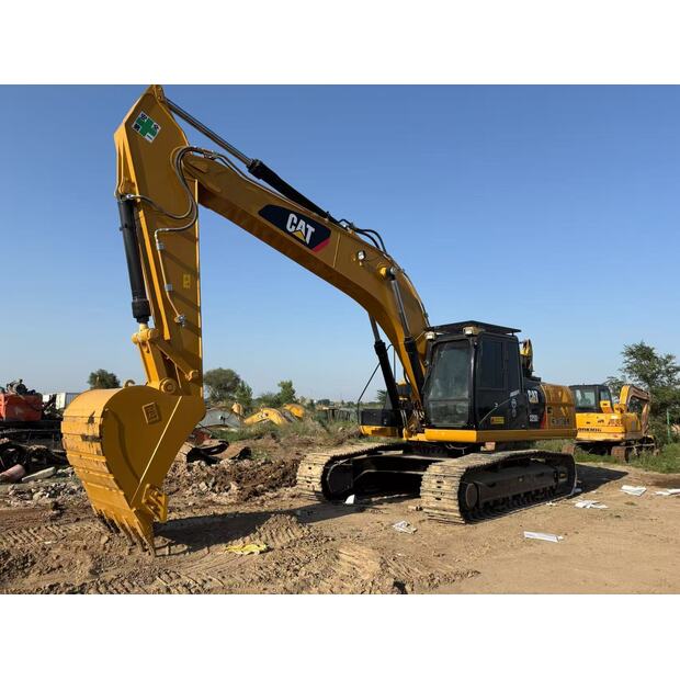 2023 كاتربيلر 325D2-42040458