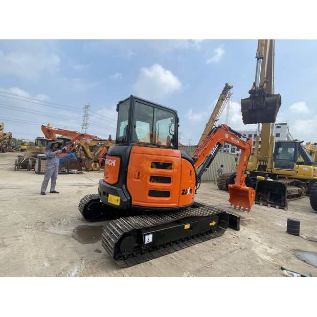 2024 هيتاشى ZX55USR-42040508