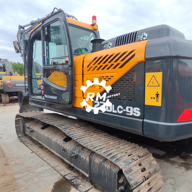 2022 Hyundai 220 LC-9S-42041395