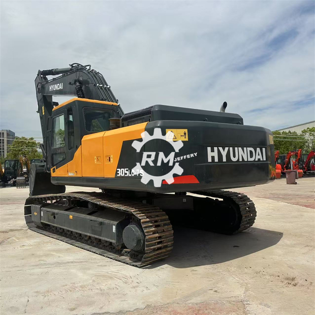 2021 هيونداي 305LC-9S-42041431