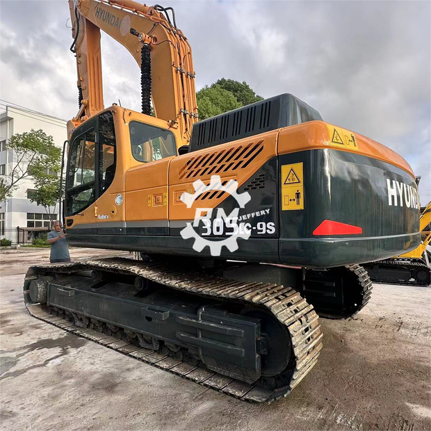 2018 هيونداي 305LC-9S-42041435