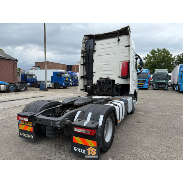 2016 Volvo FH-42041503