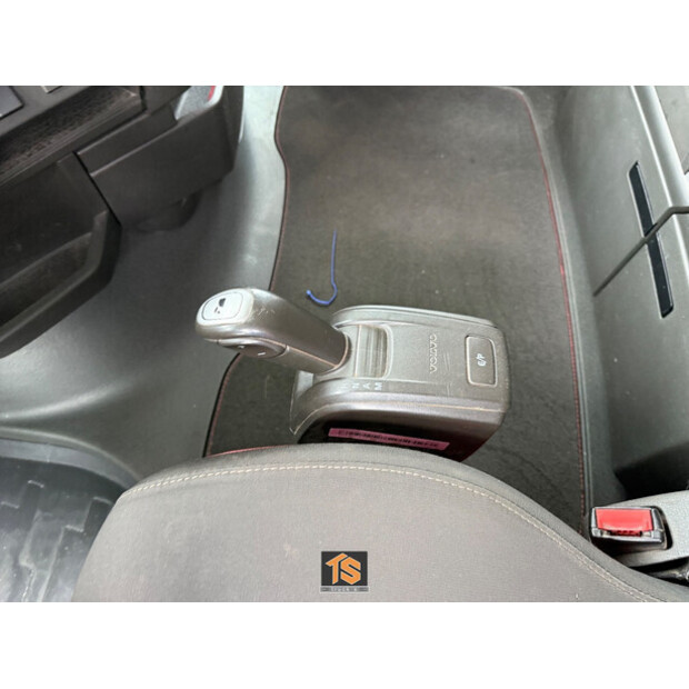 2015 Volvo FH-42041639