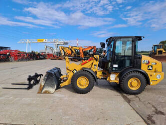 Image de CHARGEUSES SUR PNEUS 2024 Caterpillar 906