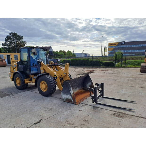 2024 Caterpillar 906-42041674