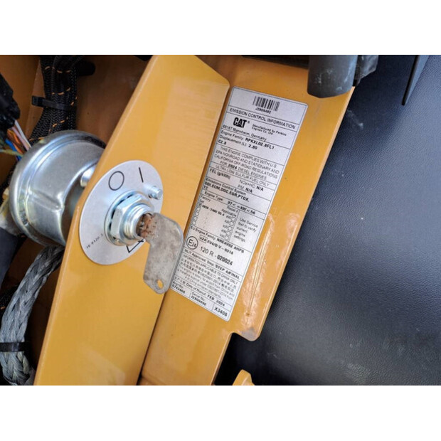 2024 Caterpillar 906-42041687