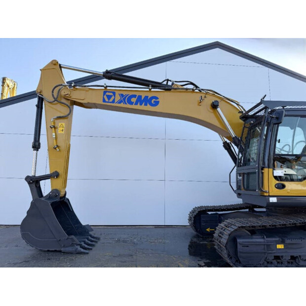 2025 اكس سي ام جي XE215i-KLC-42042409
