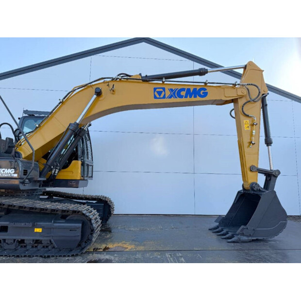 2025 اكس سي ام جي XE215i-KLC-42042410