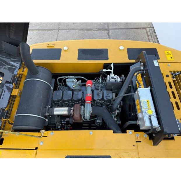 2025 اكس سي ام جي XE215i-KLC-42042422