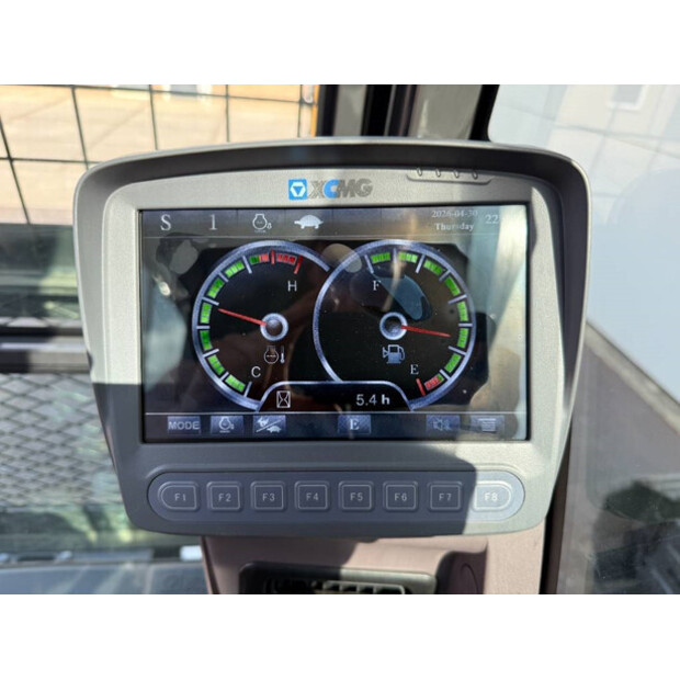 2025 اكس سي ام جي XE230CLC-42042461