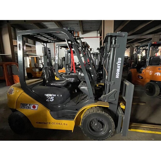 2022 Komatsu FD25T-17-42043736